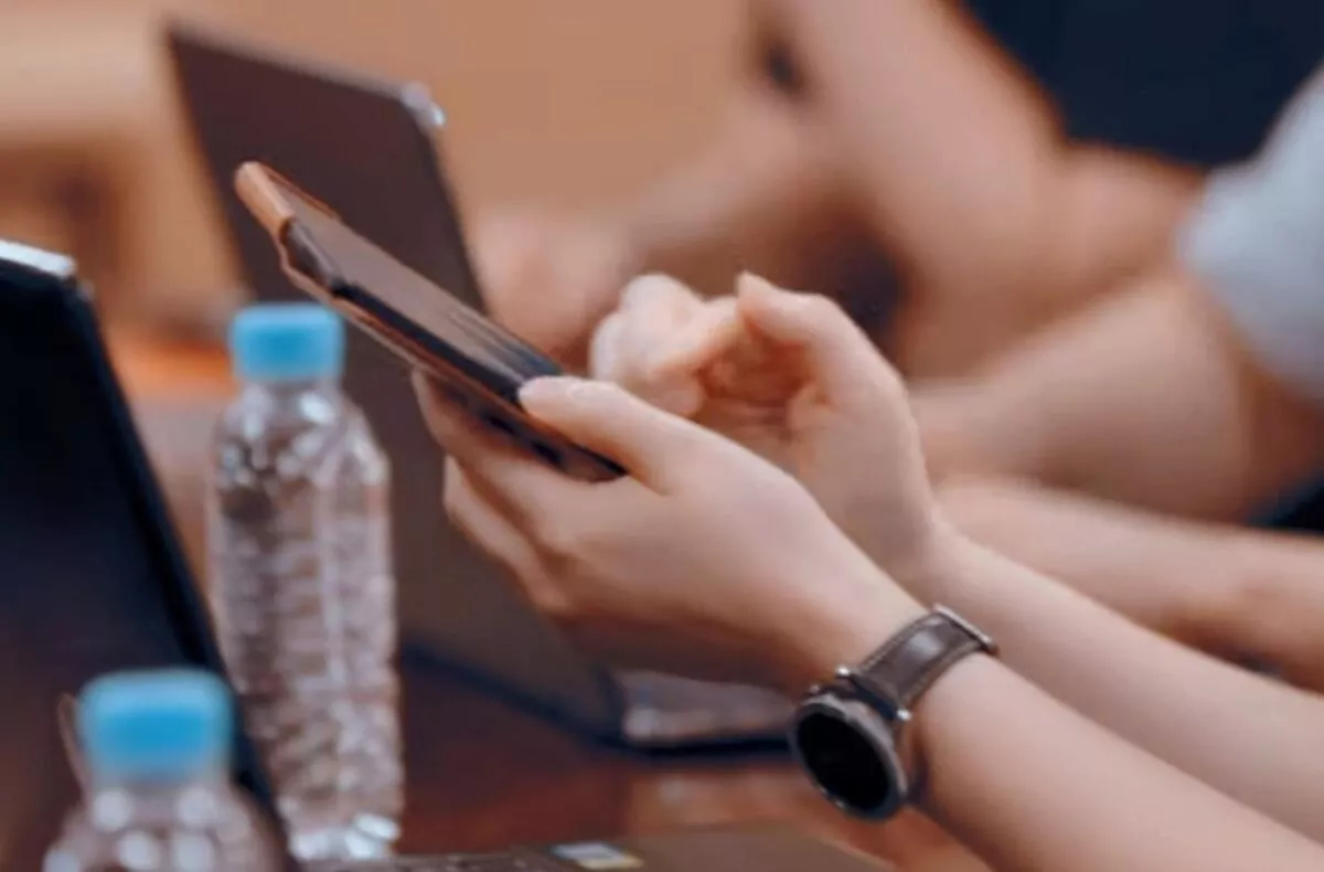 Samsung Galaxy Z Fold3 Watch4 video