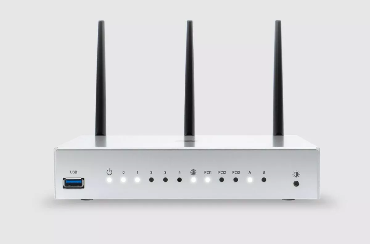 turris omnia nejlepsi na svete openwrt router