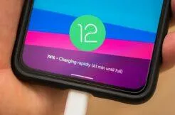 Android 12 adaptivní nabíjení pixel