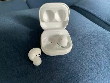 galaxy buds2 recenze