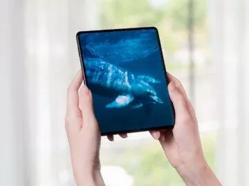 Samsung Galaxy Z Fold3 ohený displej