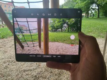 Samsung Galaxy Z Fold3 recenze foto vnitřní