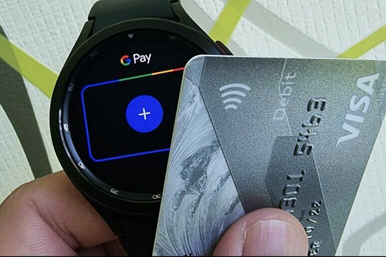 Galaxy Watch4 Wear OS Google Pay karta NFC platby