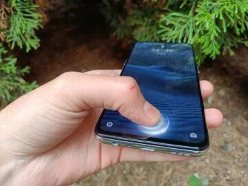 nejlepší telefon do 10 000 kč