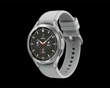 Samsung Galaxy Watch4 Classic stříbrná bok