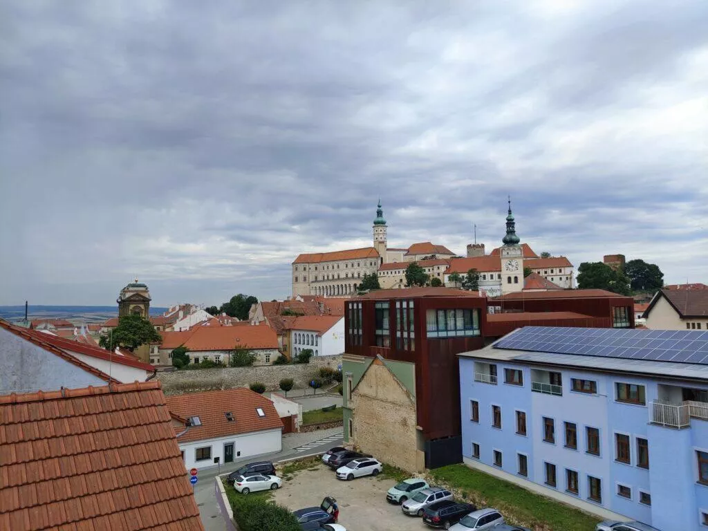 vivo x60 pro primarni fotoaparat zamek