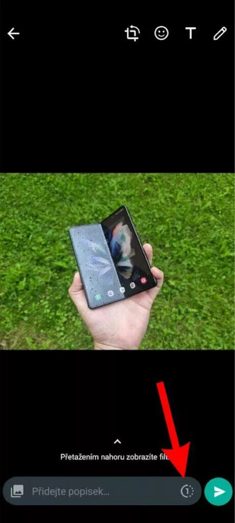 WhatsApp mizející fotky videa test tlačítko
