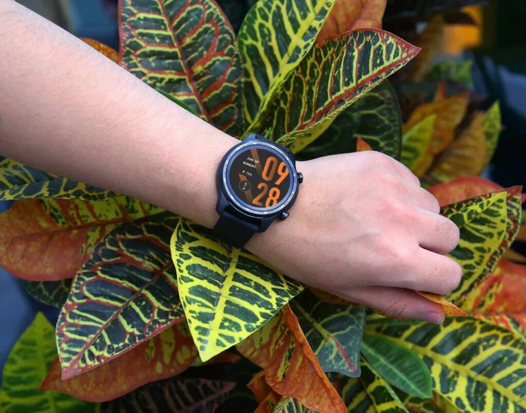 TicWatch Pro 3 Ultra displej ciferník