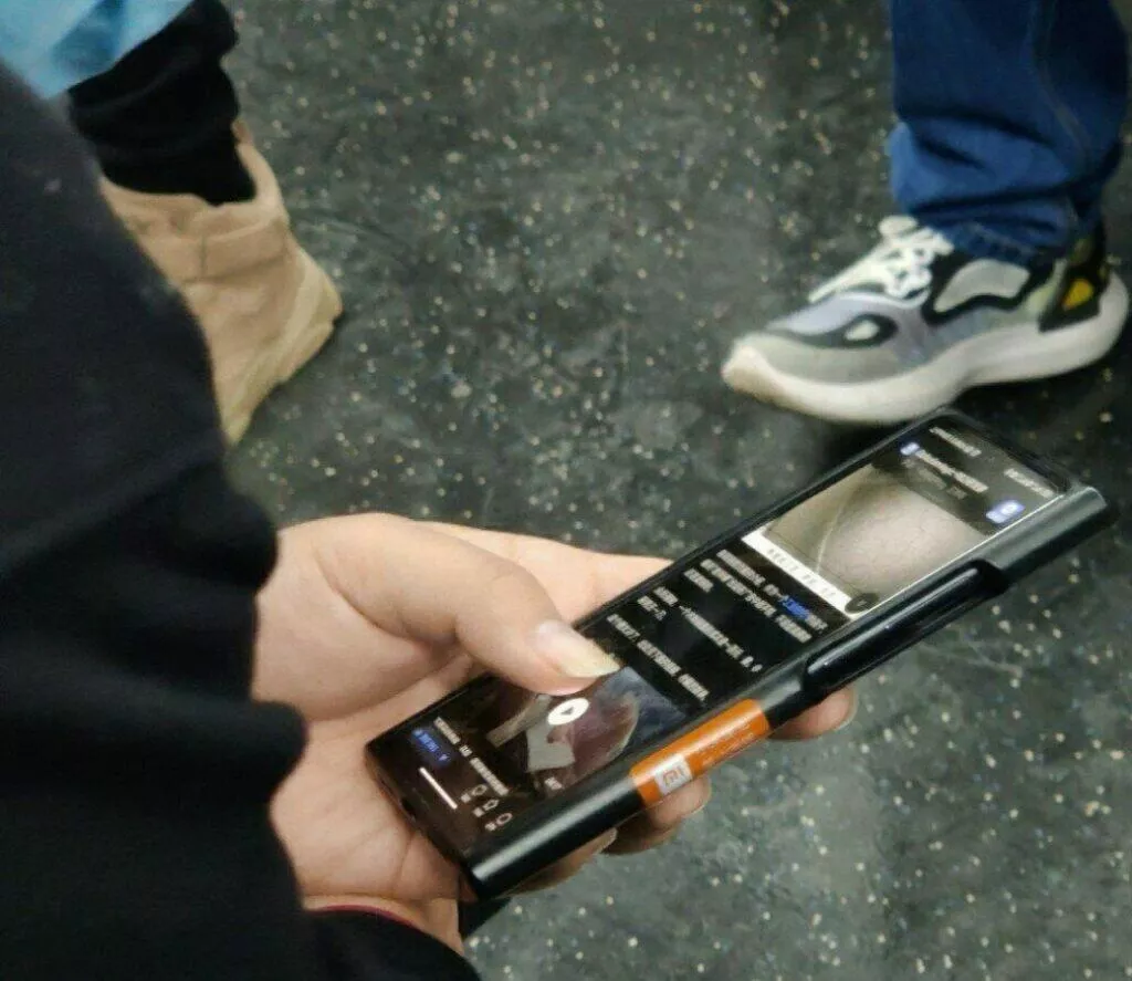Xiaomi 12 spatřeno v metru