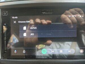 Android Auto výběr SIM hovor ukázka