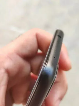 google pixel 4a prasklinka