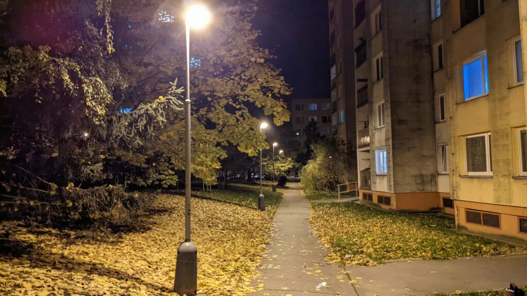 Google Pixel 5 noční režim