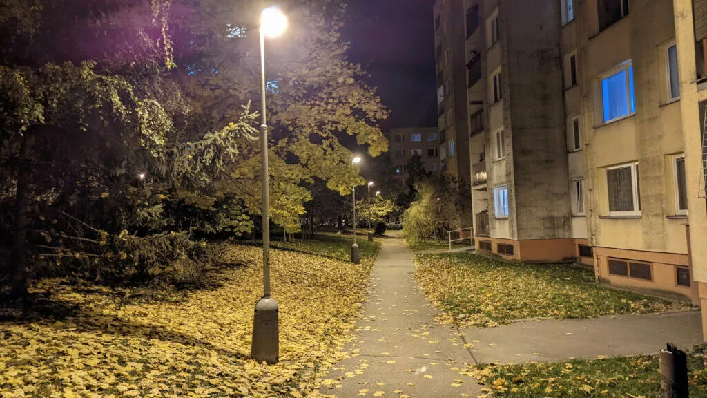 Google Pixel 6 noční fotky