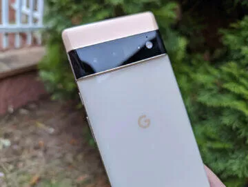 Google Pixel 6 Pro zlatá varianta