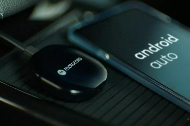 Motorola MA1 Android Auto Motorola MA1 Android Auto