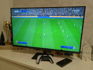 Samsung Smart Monitor M7 fotbal