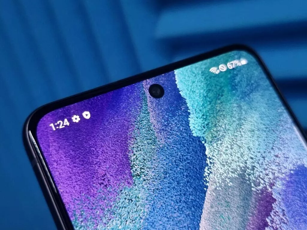 testování Samsung Galaxy S21 FE recenze displej průstřel