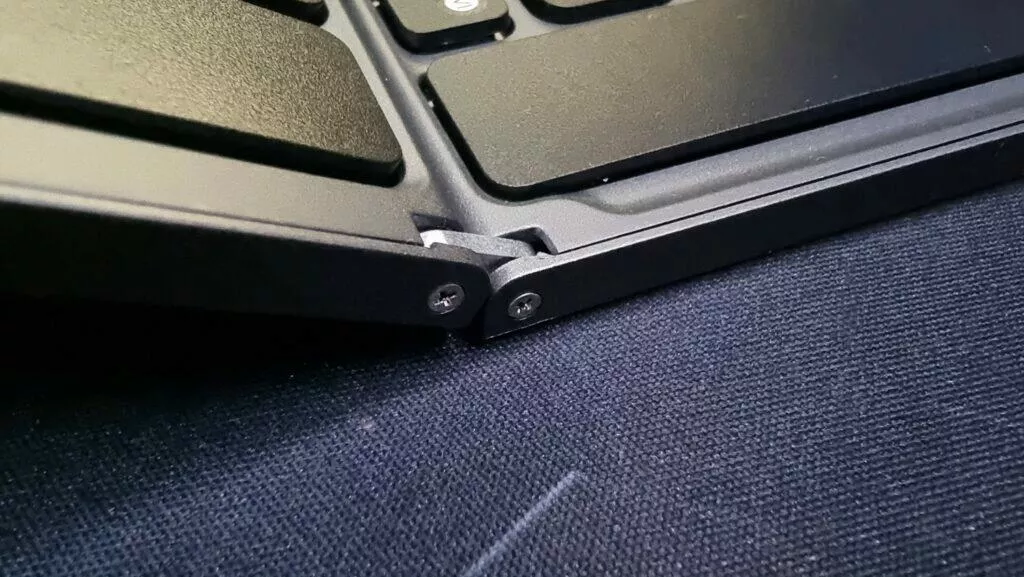skládací bezdrátová Bluetooth klávesnice Jelly Comb pant