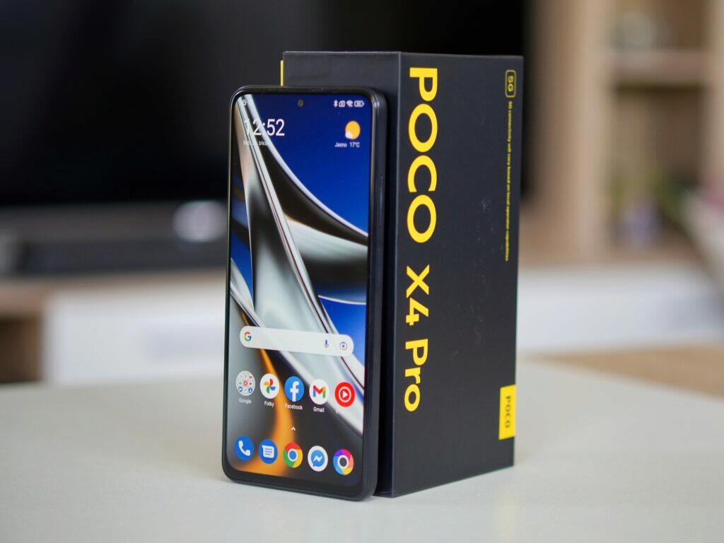 Poco X4 Pro 5G přední strana