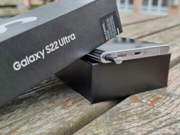 Samsung Galaxy S22 Ultra recenze balení pero S Pen