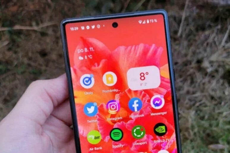 Google Pixel 6 odemykání obličejem Google Pixel 6 odemykání obličejem