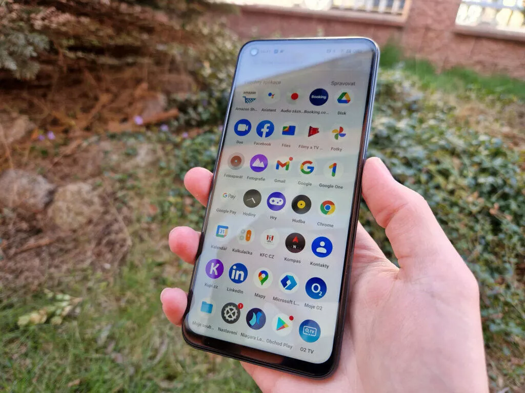 realme 9 Pro displej