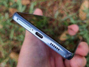Samsung Galaxy A53 5G recenze design konektor reproduktor SIM