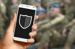 Ukrajina válka mobilní telefon záchrana života kulka