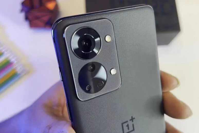 OnePlus Nord 2T OnePlus Nord 2T