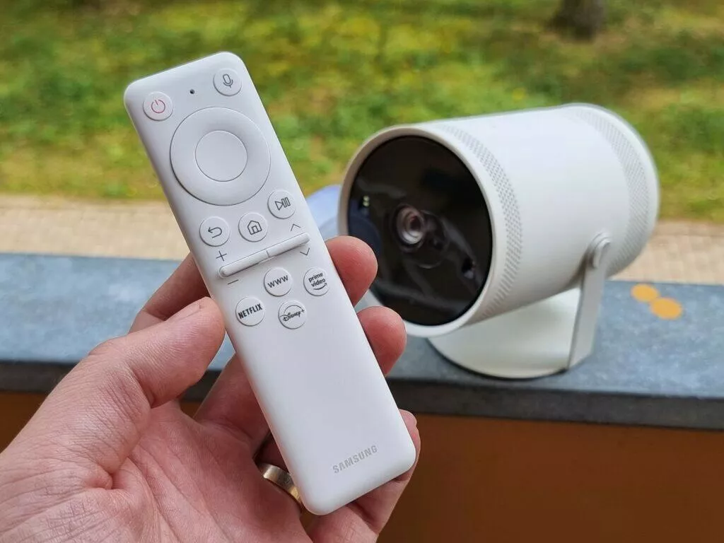 projektor Samsung The Freestyle testování ovladač