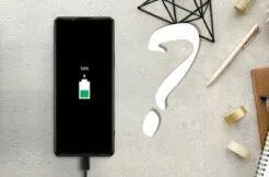 Sony Xperia 1 IV nabíjecí adaptér spekulace