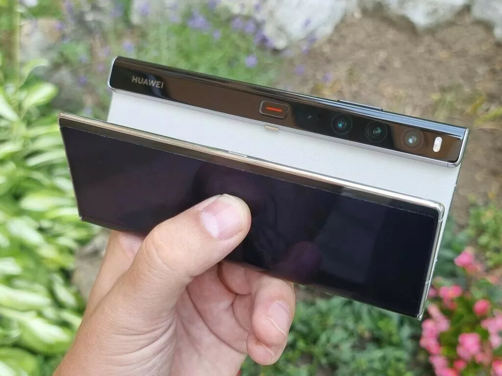 Huawei Mate Xs 2 testování zavírání