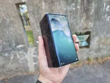 Huawei Mate Xs 2 recenze rozevírání displeje x1