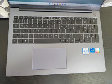 Huawei MateBook D16 klávesnice
