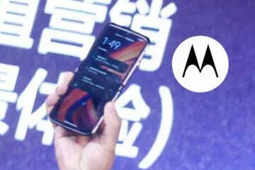 Motorola Razr 2022 design foto