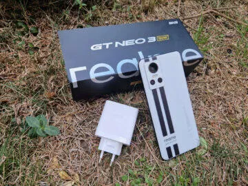 realme GT Neo 3 obsah balení