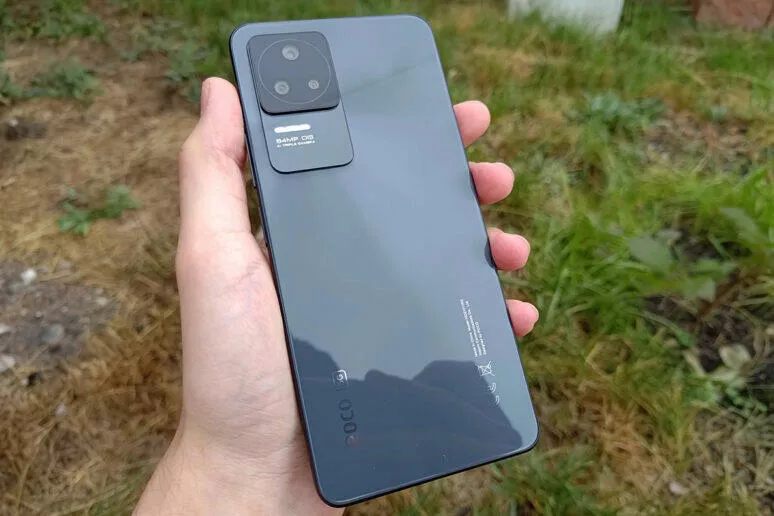 Xiaomi POCO F4