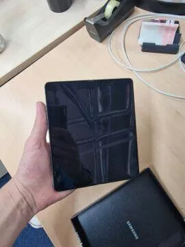 Galaxy Z Fold4 a Z Flip4