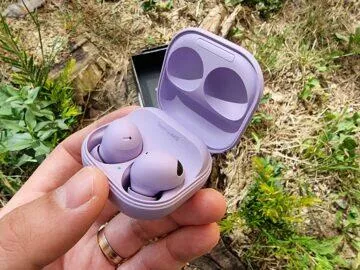 Samsung Galaxy Buds2 Pro testování sluchátka pouzdro