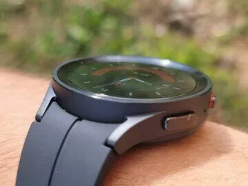 Samsung Galaxy Watch5 Pro první dojmy displej luneta