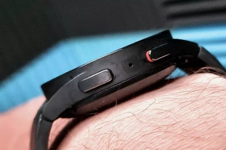 Samsung Galaxy Watch5 tloušťka Samsung Galaxy Watch5 tloušťka