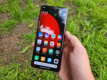 Xiaomi 12S Ultra amoled displej