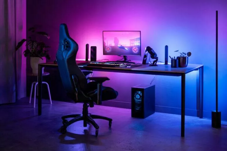 Philips Hue novinky žárovky LED pásek aplikace Philips Hue novinky žárovky LED pásek aplikace