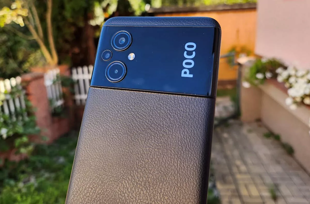 poco m5 cerny