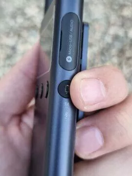 vysílačky Xiaomi Walkie Talkie 1S tlačítko baterie