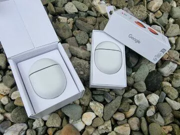 Google Pixel Buds Pro Pixel Buds A-Series sluchátka recenze balení pouzdra