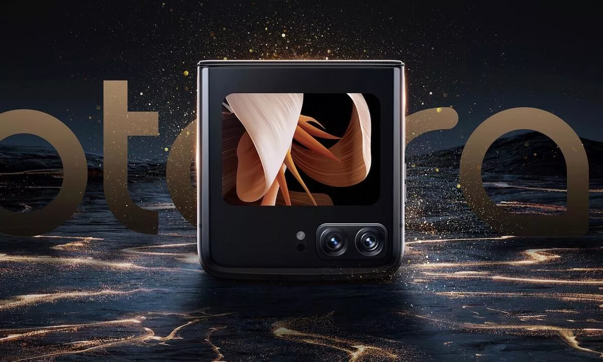 motorola razr 2022 cena titul