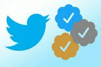 Twitter Blue nové odznaky modrý zlatý šedý