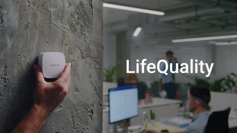 Ajax LifeQuality: smart air quality monitor with CO2 sensor