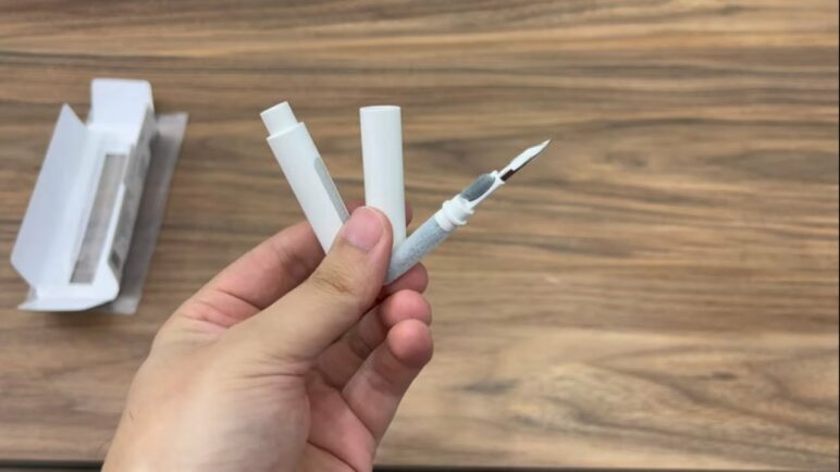 Earbuds & Airpods Cleaning Pen & Tool